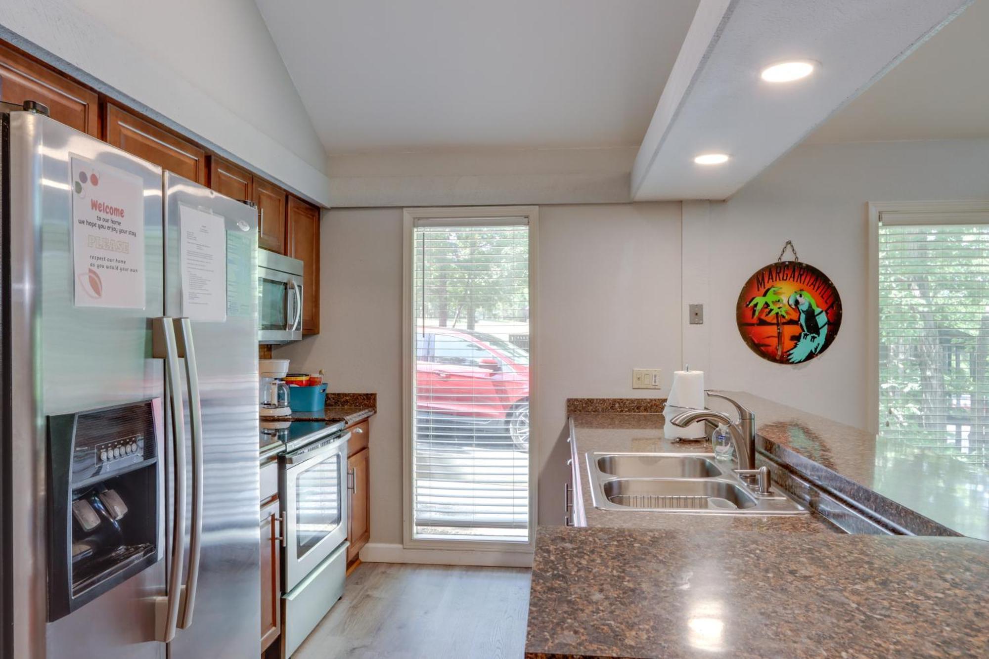 Hot Tub And Fire Pit Margaritaville Home! Osage Beach Εξωτερικό φωτογραφία